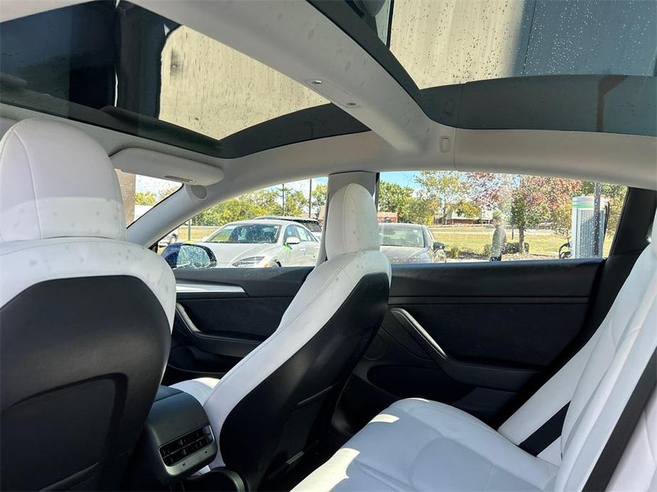 used 2021 Tesla Model 3 car, priced at $22,000