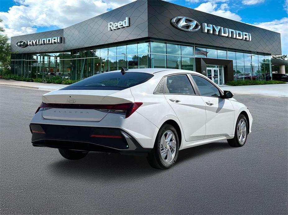 new 2024 Hyundai Elantra car, priced at $19,790