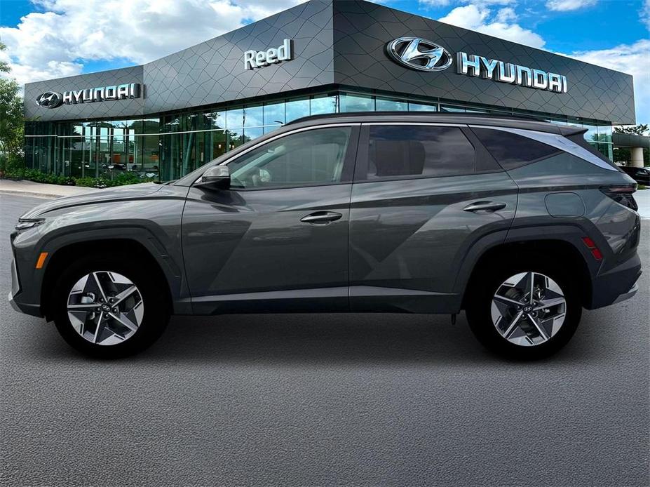 new 2025 Hyundai Tucson Hybrid car, priced at $37,884