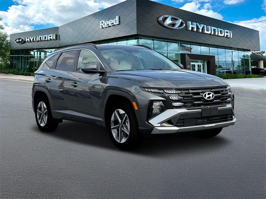 new 2025 Hyundai Tucson Hybrid car, priced at $37,884