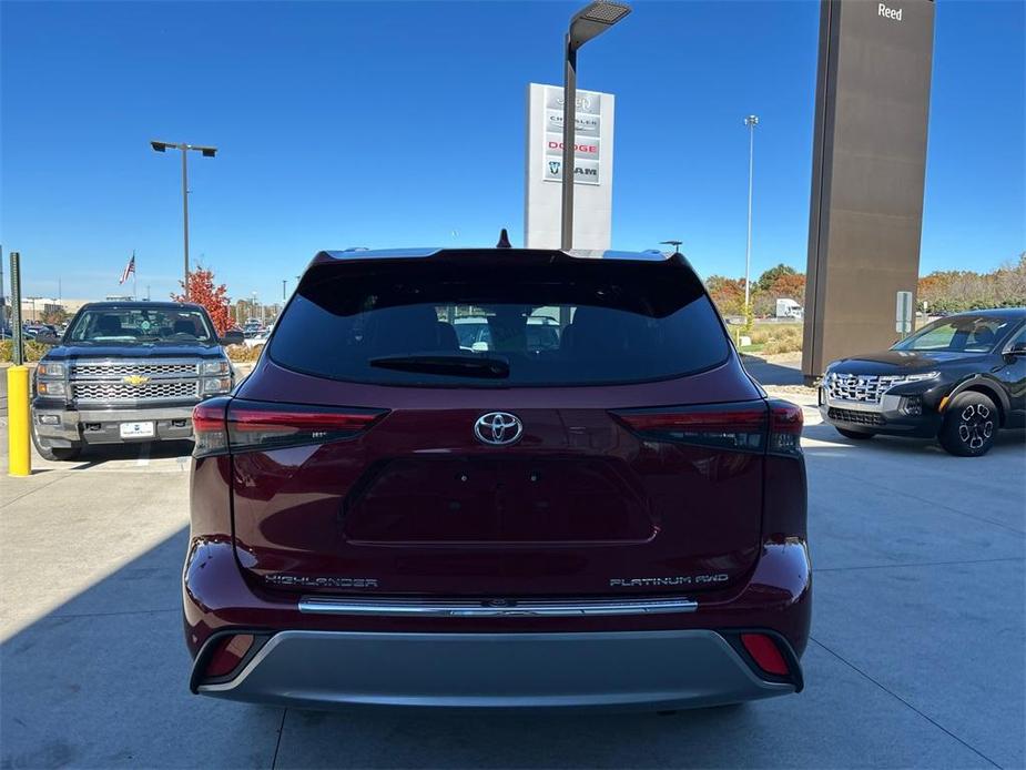 used 2022 Toyota Highlander car, priced at $42,000