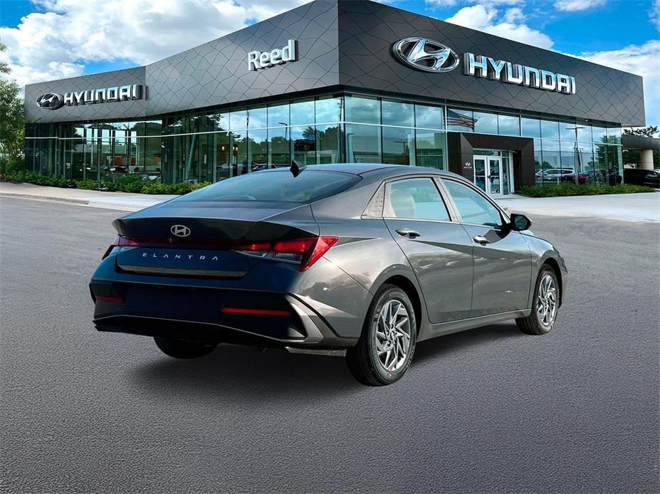 new 2024 Hyundai Elantra car, priced at $21,794