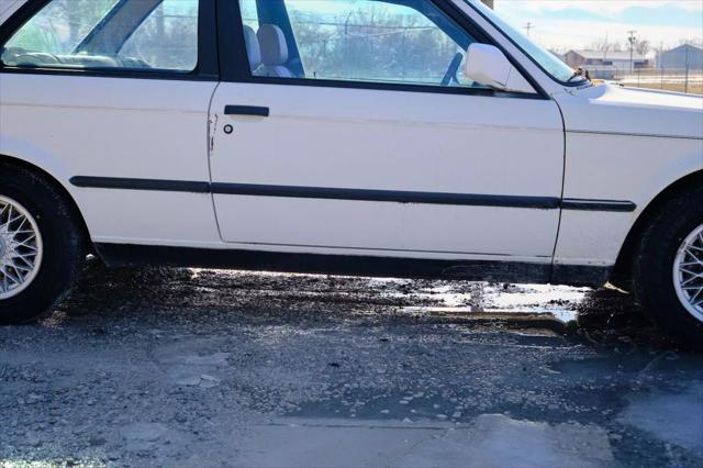 used 1991 BMW 318 car, priced at $8,000