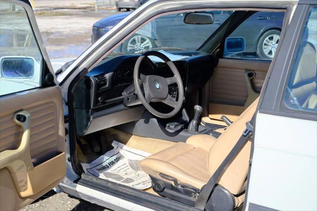 used 1991 BMW 318 car, priced at $8,000