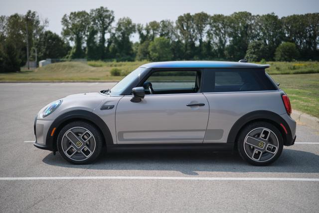 used 2022 MINI Hardtop car, priced at $21,000