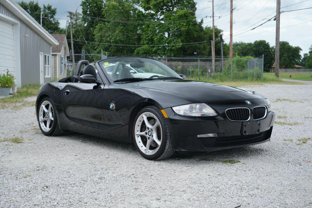used 2007 BMW Z4 car, priced at $11,000