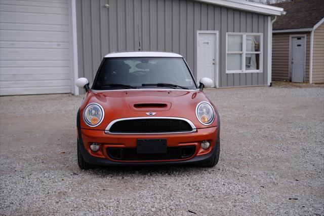 used 2013 MINI Hardtop car, priced at $8,000