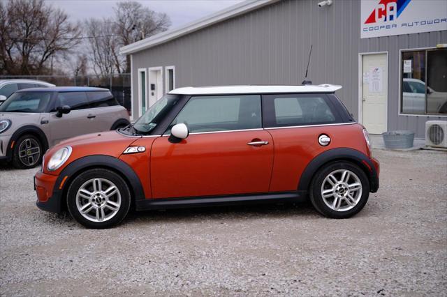 used 2013 MINI Hardtop car, priced at $8,000