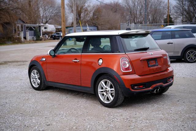 used 2013 MINI Hardtop car, priced at $8,000