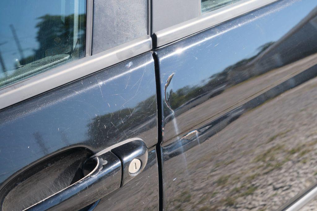 used 2002 BMW 330 car, priced at $5,700