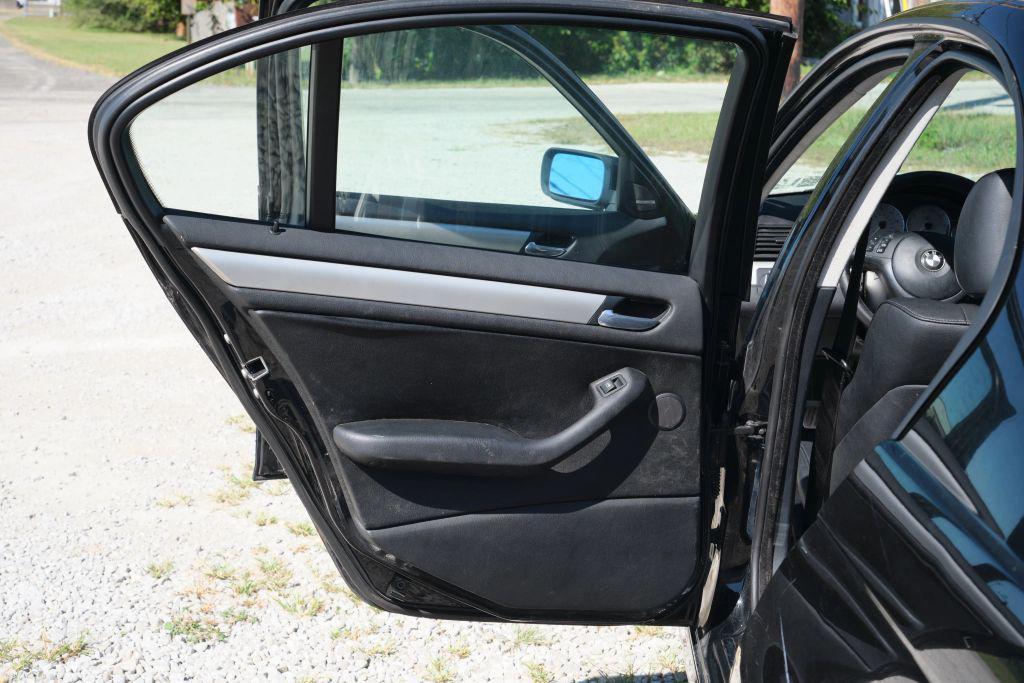 used 2002 BMW 330 car, priced at $5,700