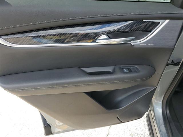 used 2023 Cadillac XT6 car, priced at $32,958