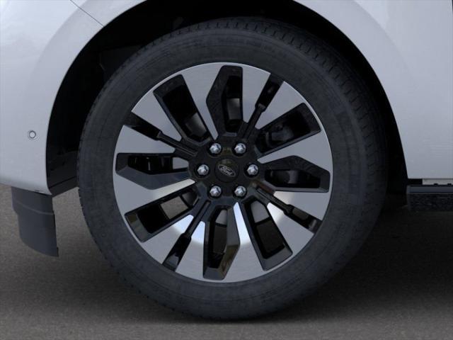 new 2025 Ford Expedition car, priced at $78,395