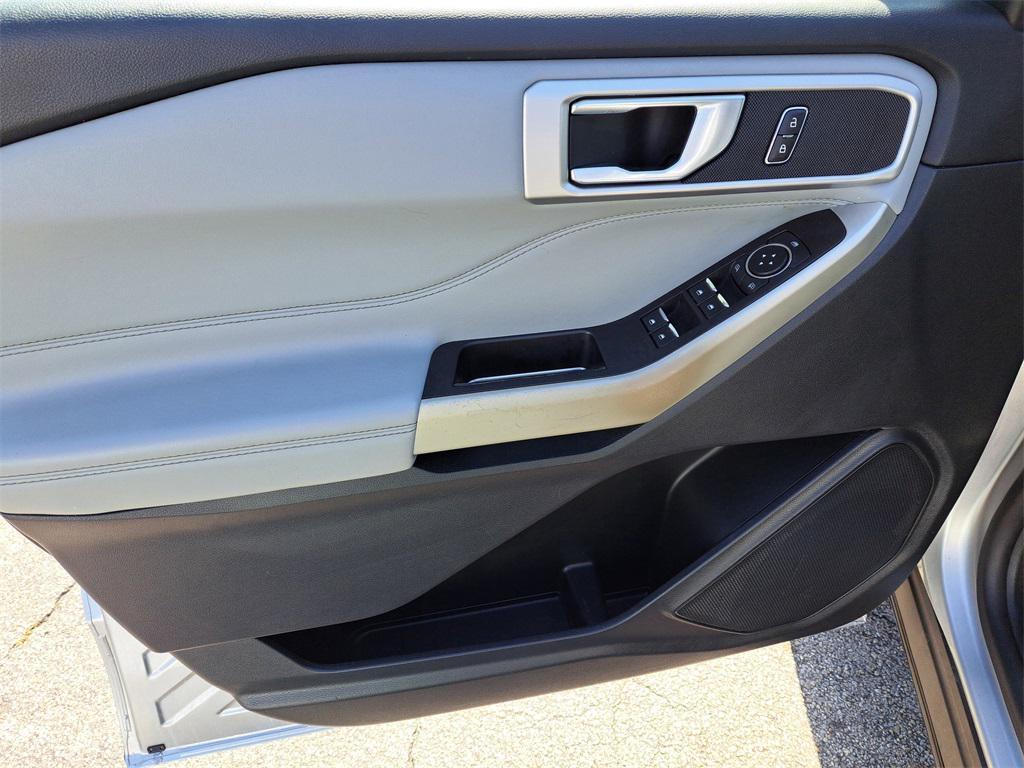 used 2022 Ford Explorer car, priced at $25,818