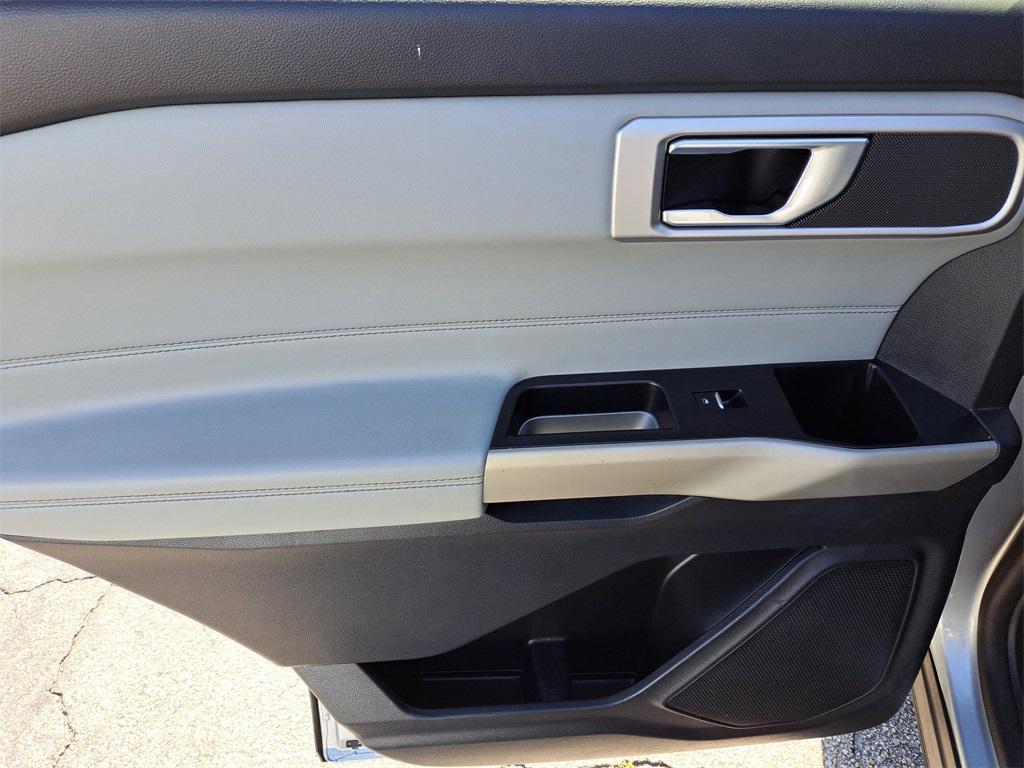 used 2022 Ford Explorer car, priced at $25,818