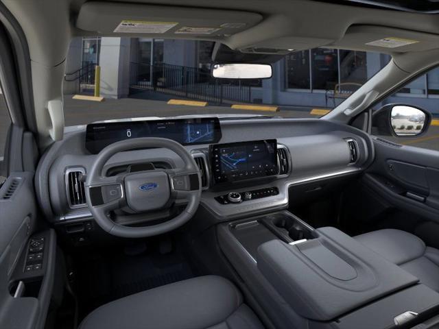 new 2025 Ford Expedition car, priced at $68,405