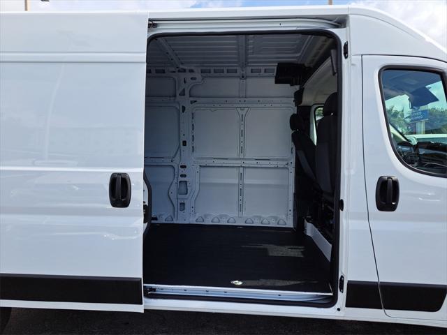 used 2023 Ram ProMaster 2500 car, priced at $35,381