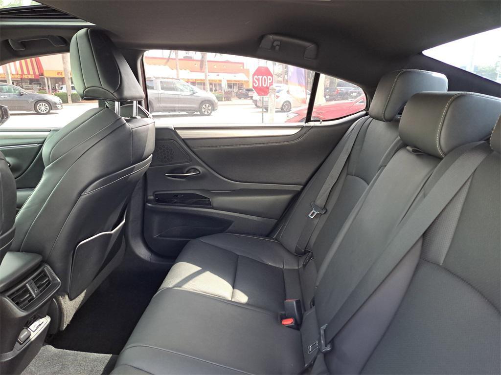 used 2022 Lexus ES 350 car, priced at $33,641