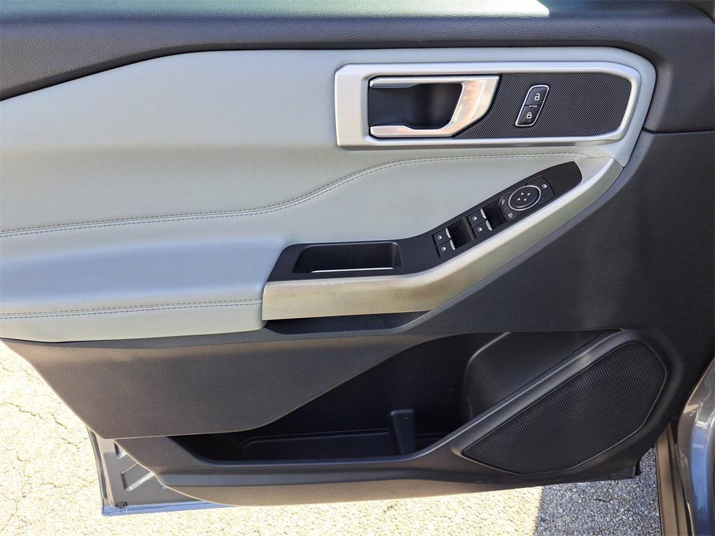used 2022 Ford Explorer car, priced at $27,837