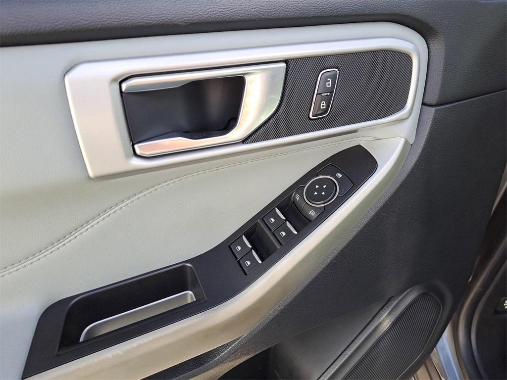used 2022 Ford Explorer car, priced at $27,837