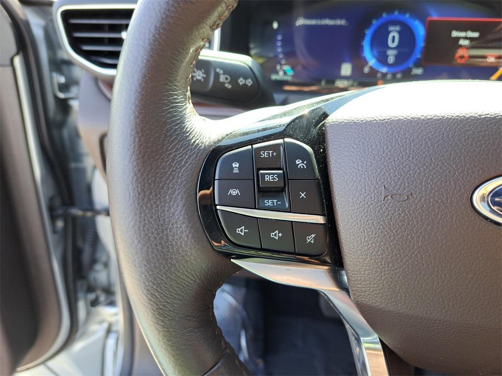 used 2022 Ford Explorer car, priced at $40,417