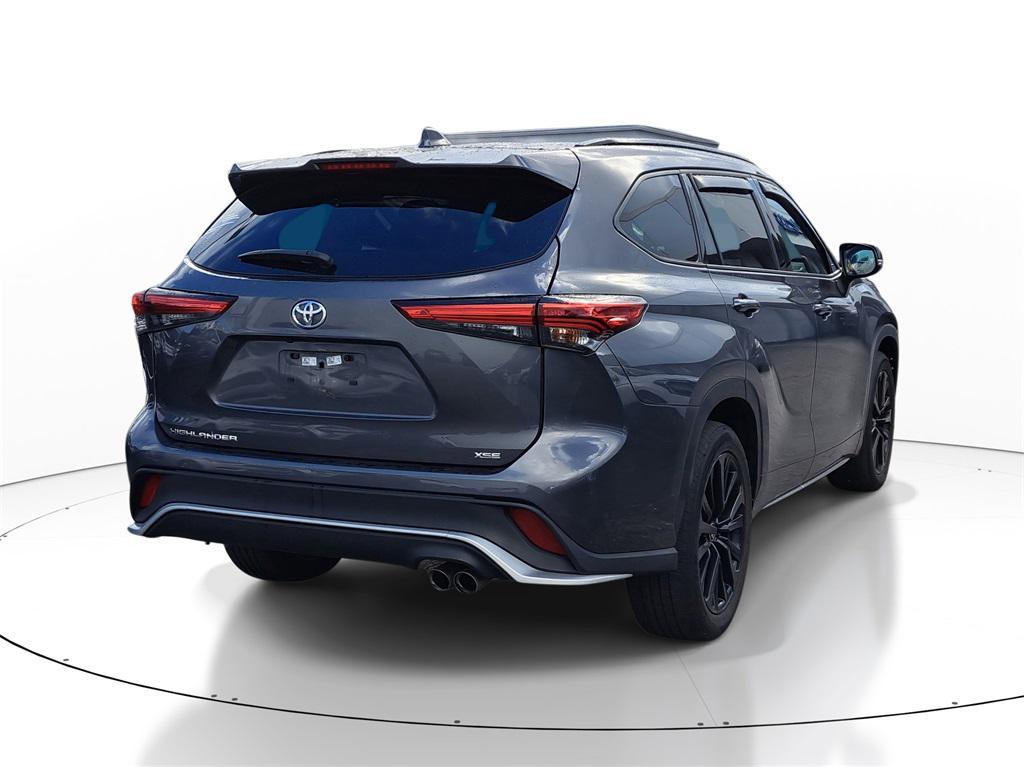 used 2023 Toyota Highlander car, priced at $36,288
