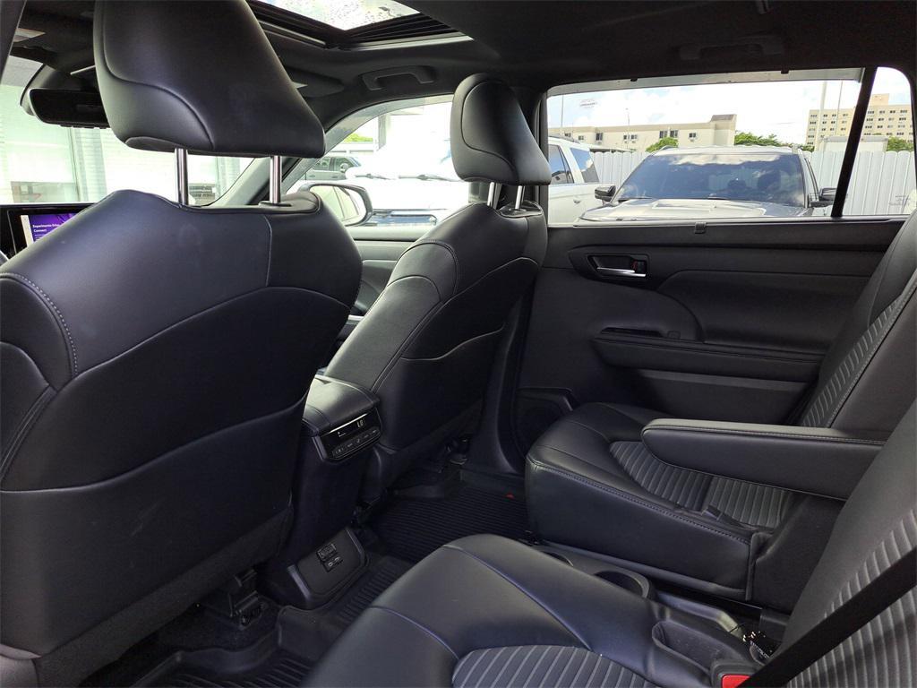 used 2023 Toyota Highlander car, priced at $36,288