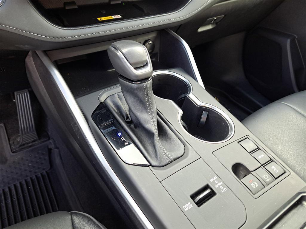 used 2023 Toyota Highlander car, priced at $36,288