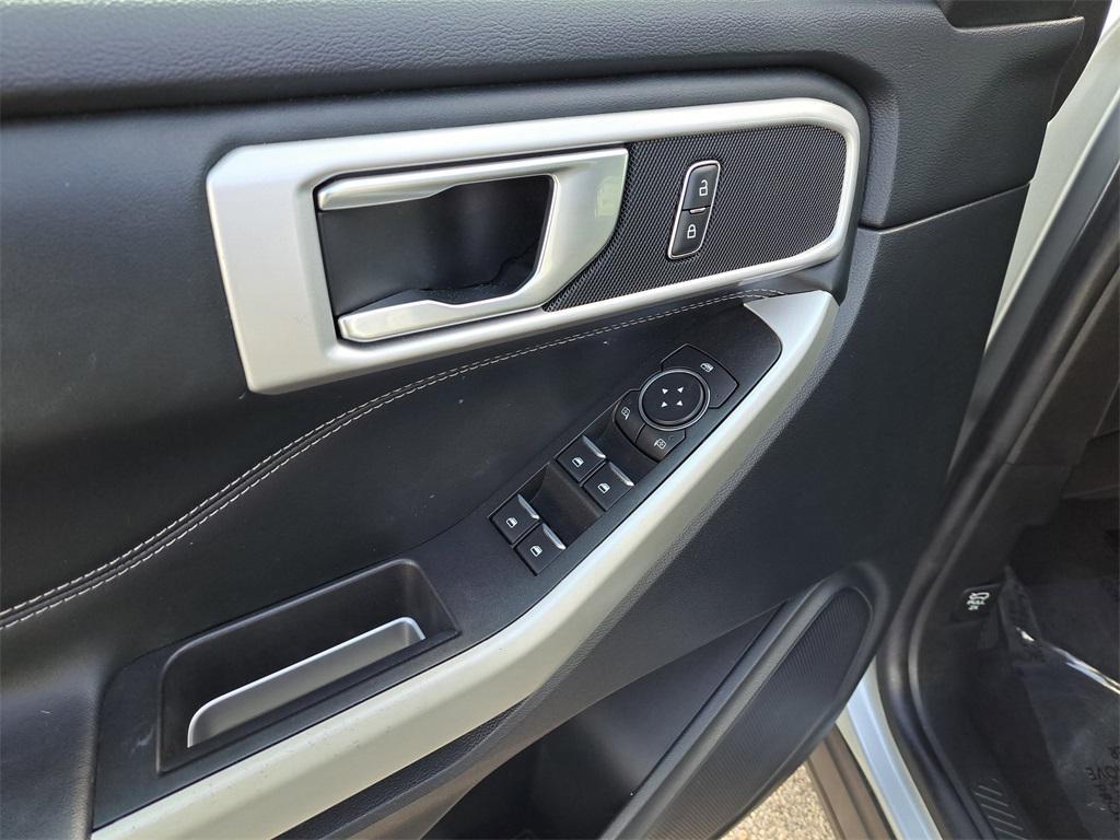 used 2022 Ford Explorer car, priced at $28,611