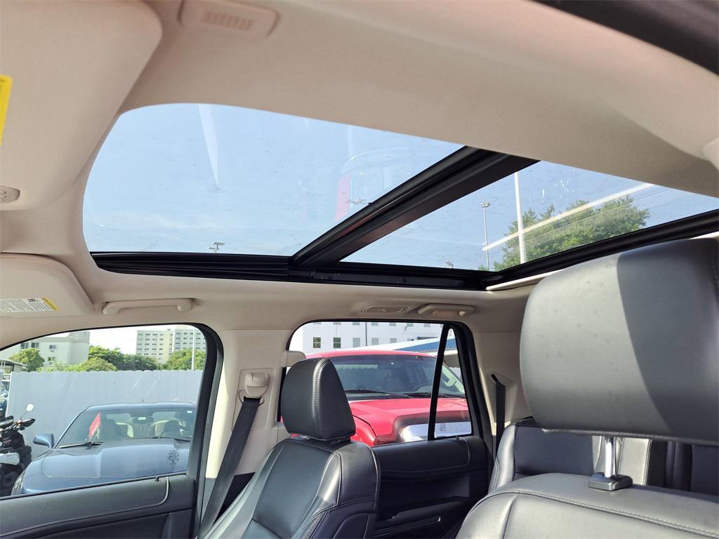 used 2022 Ford Expedition car, priced at $42,593
