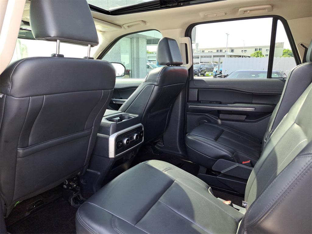 used 2022 Ford Expedition car, priced at $42,593