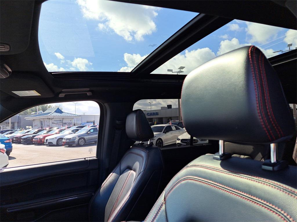 used 2022 Ford Expedition car, priced at $51,118
