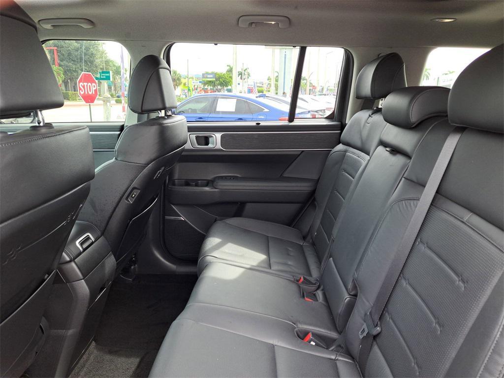 used 2024 Hyundai Santa Fe car, priced at $34,693