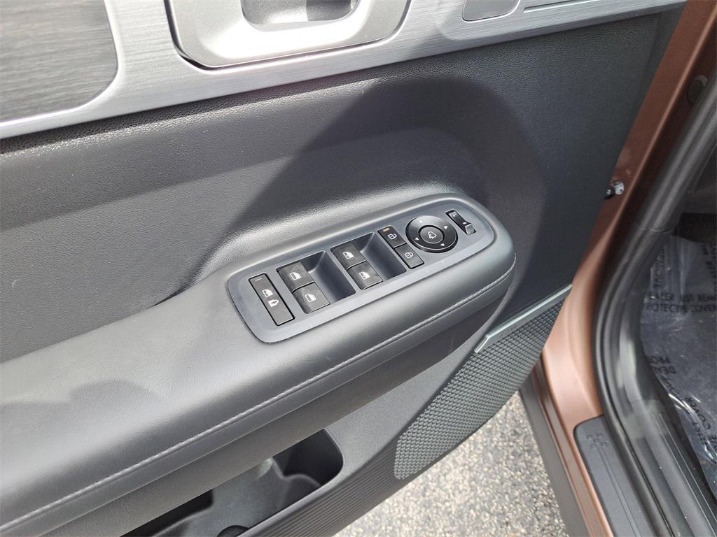 used 2024 Hyundai Santa Fe car, priced at $34,693