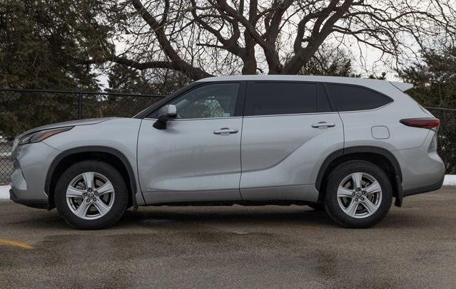 used 2024 Toyota Highlander Hybrid car, priced at $45,969