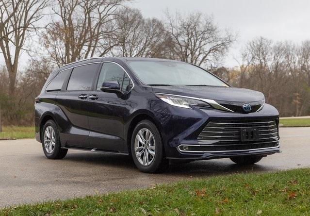 used 2023 Toyota Sienna car, priced at $49,969