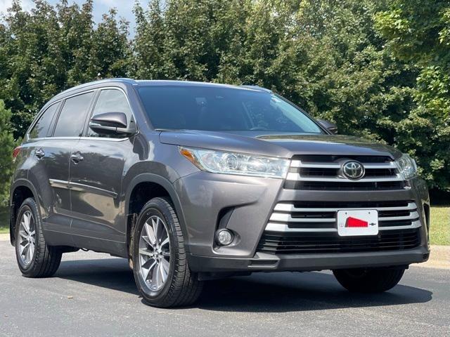 used 2019 Toyota Highlander car, priced at $24,700