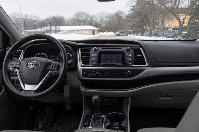 used 2018 Toyota Highlander car, priced at $22,519