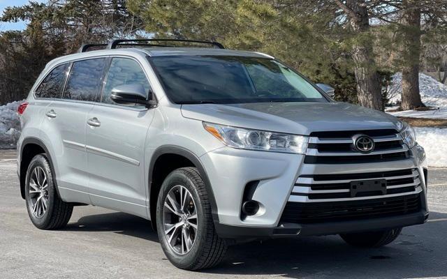 used 2018 Toyota Highlander car, priced at $22,519