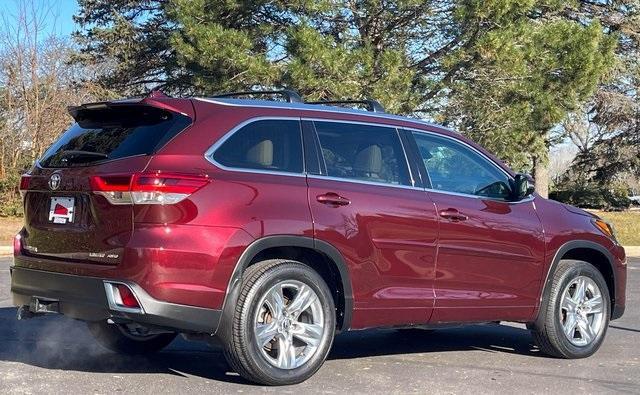 used 2019 Toyota Highlander car, priced at $25,627