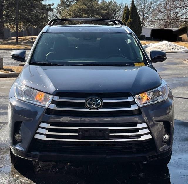 used 2017 Toyota Highlander Hybrid car, priced at $28,599