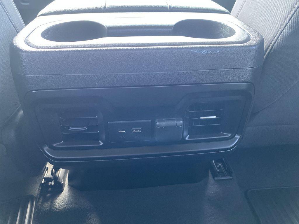 used 2021 Chevrolet Silverado 1500 car, priced at $33,000