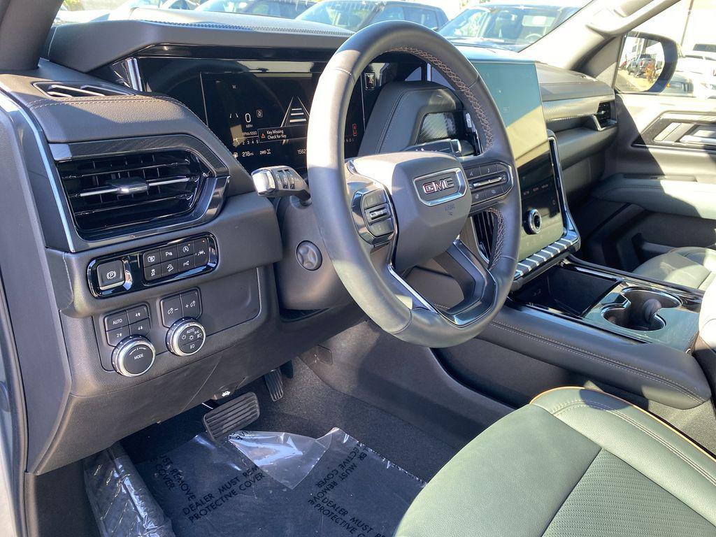 used 2025 GMC Yukon car