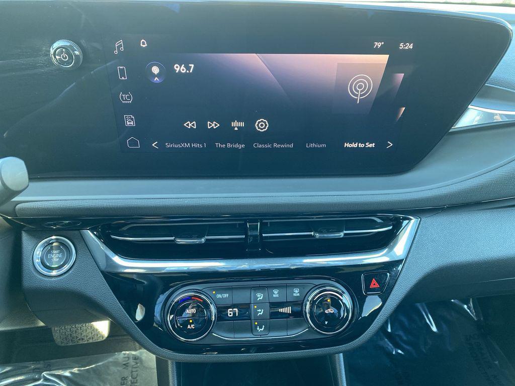 used 2024 Buick Envista car