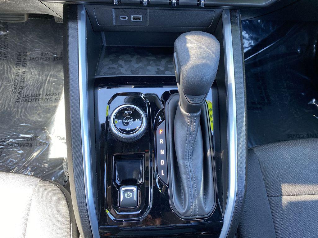 used 2024 Chevrolet Colorado car, priced at $39,200