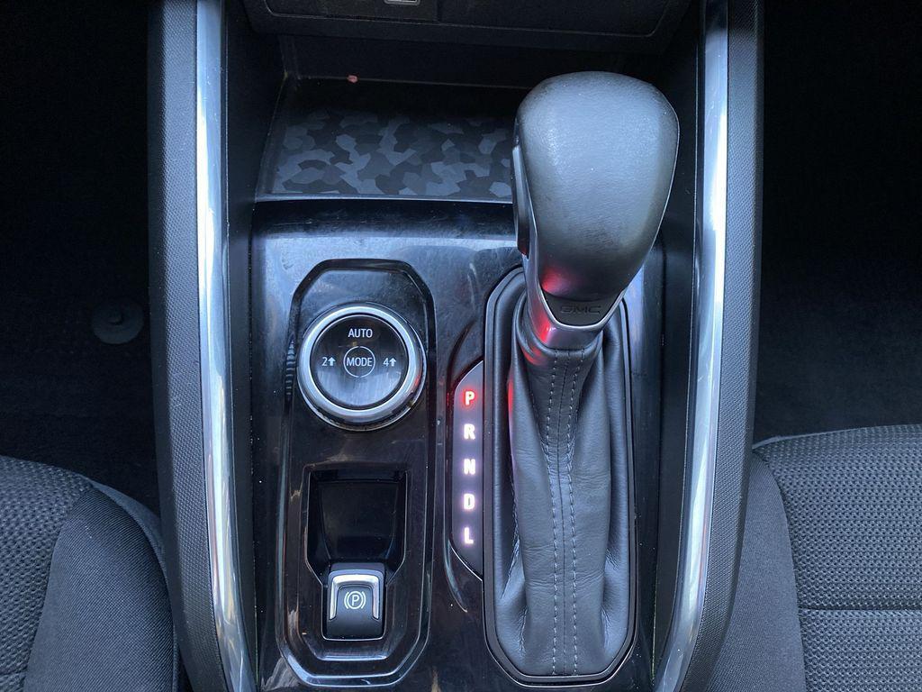 used 2024 GMC Canyon car, priced at $39,500