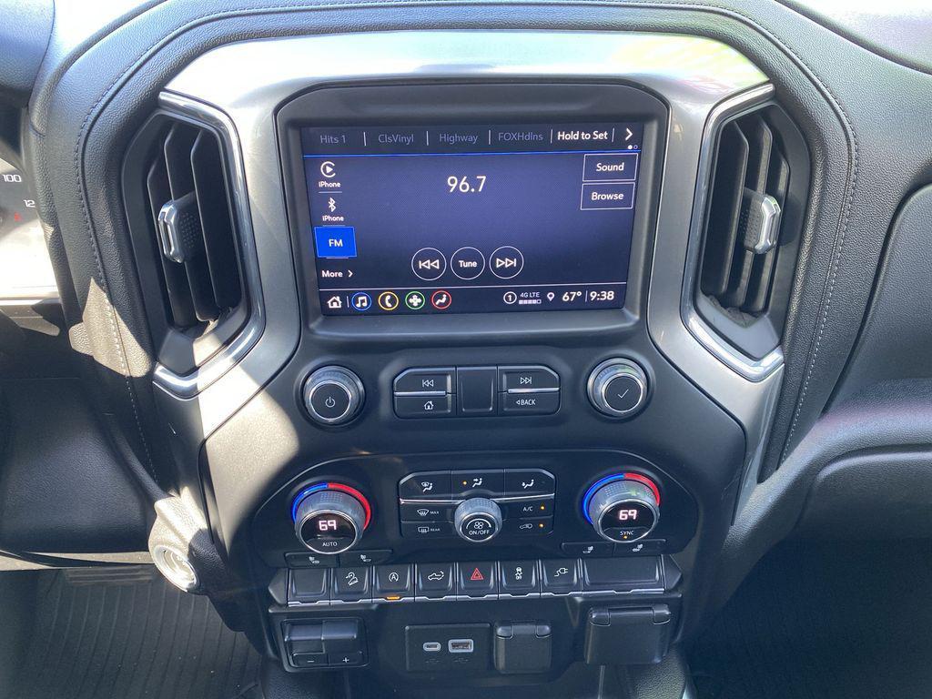 used 2022 Chevrolet Silverado 1500 car, priced at $38,994