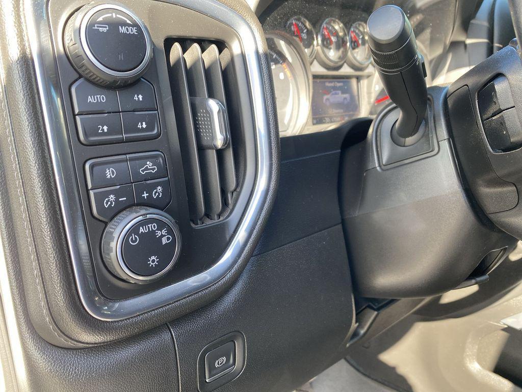 used 2022 Chevrolet Silverado 1500 car, priced at $38,994