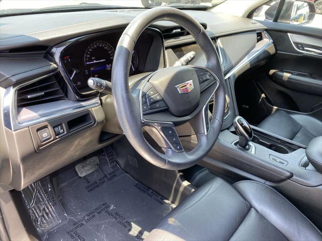 used 2017 Cadillac XT5 car, priced at $22,500