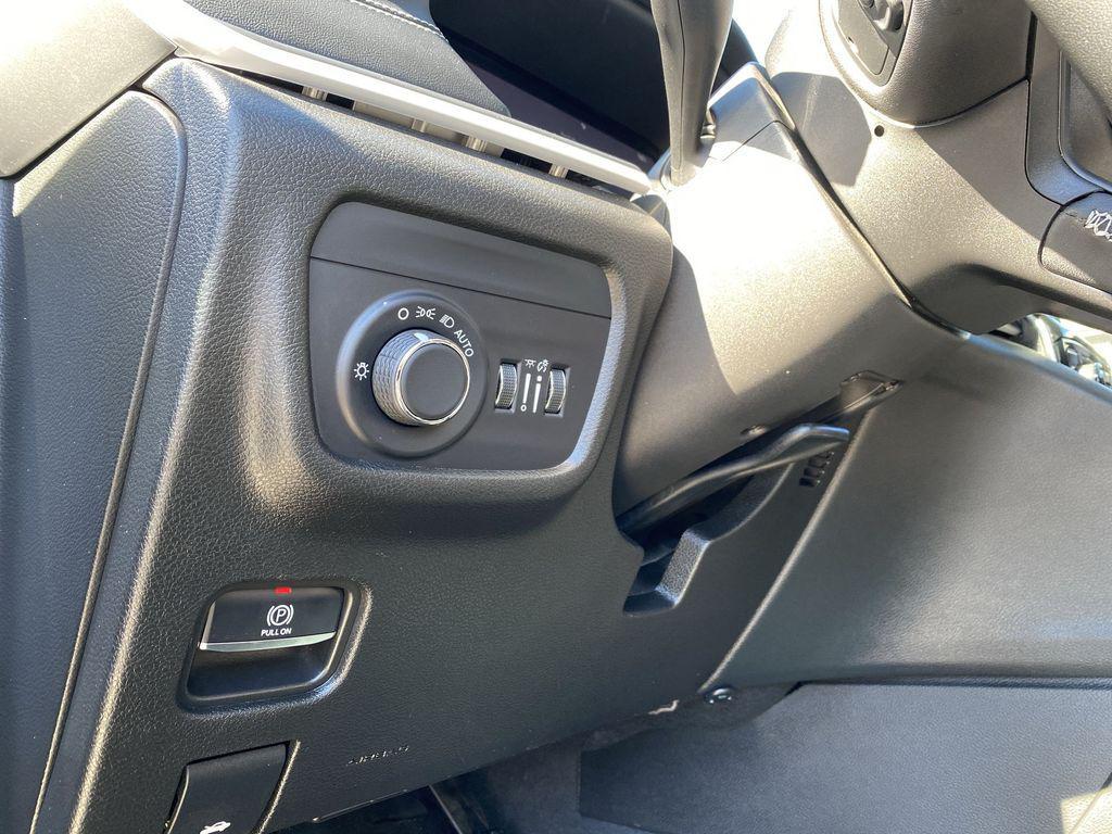 used 2023 Jeep Grand Cherokee L car